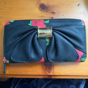 vintage Betsey johnson wallet amazing condition